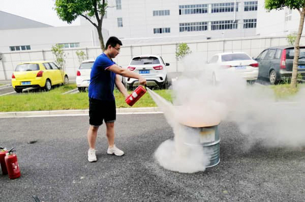 Exercice d'incendie pour tous les employés de JEC en mai 2020